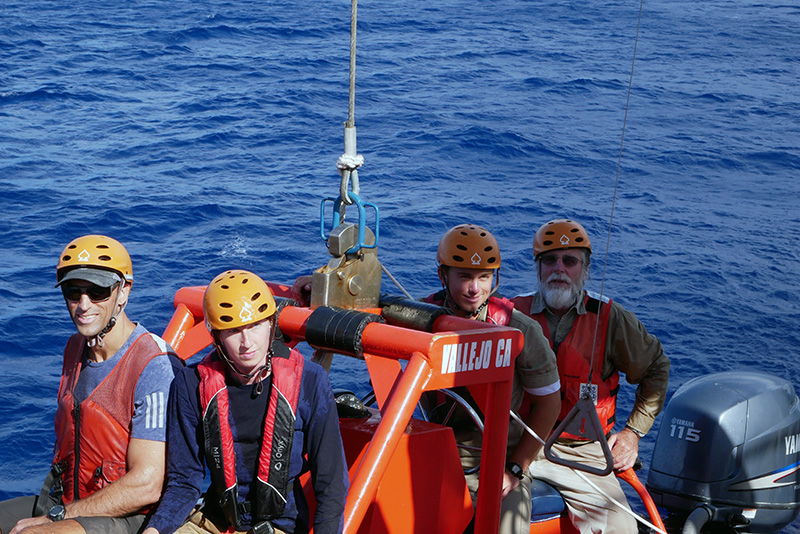 Fast Rescue Boat 10 with the new doctors