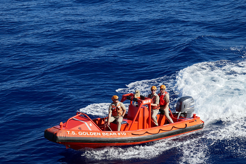Fast rescue boat
