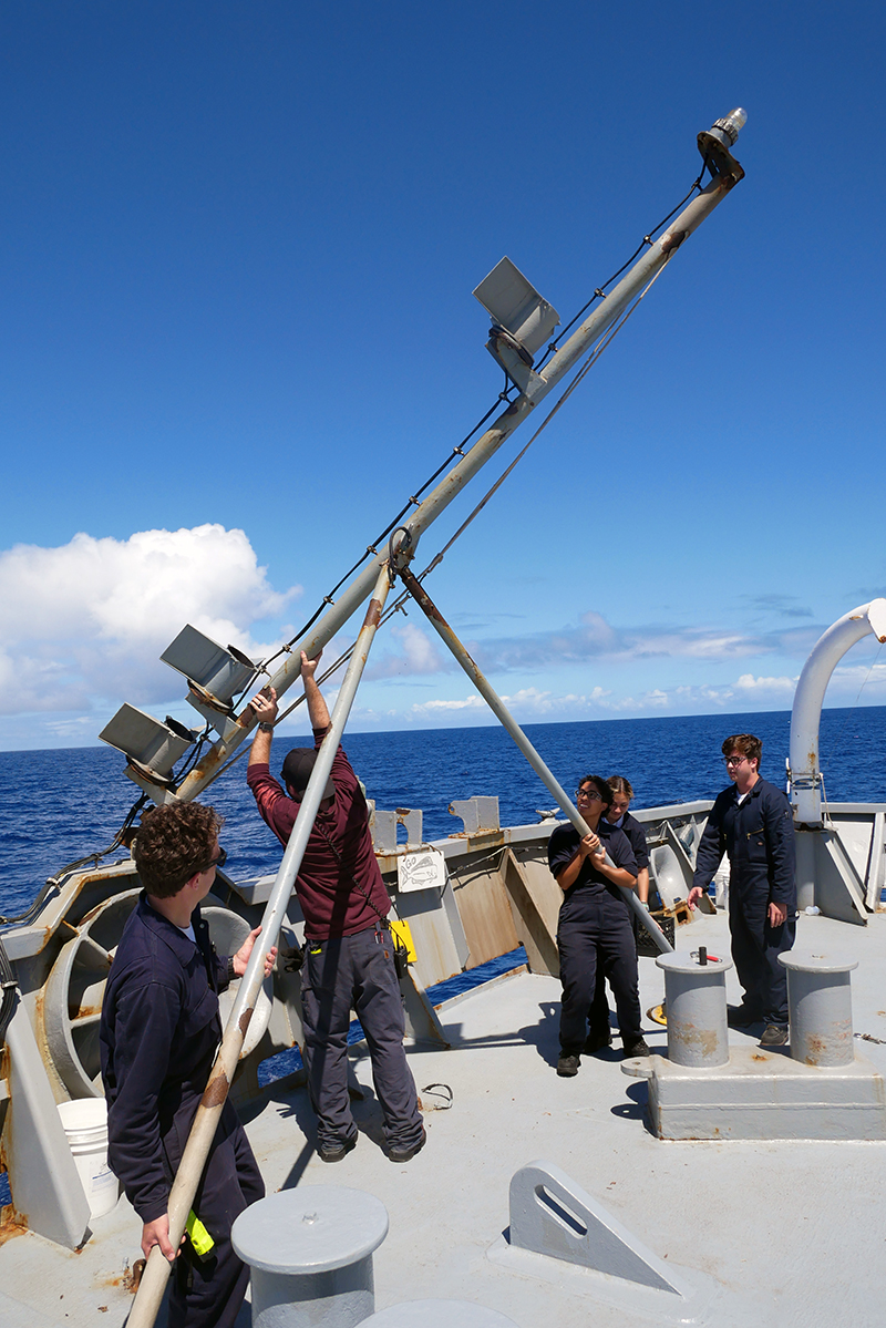 Cadets replacing aft mast lights